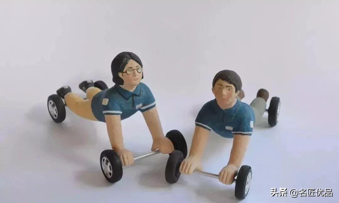 想不想开？这个贴着小胡子的女生，做出全世界最可爱的汽车