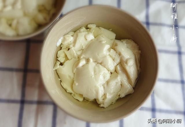 最简单的用黄豆做豆腐脑,一斤黄豆做豆腐脑制作方法视频