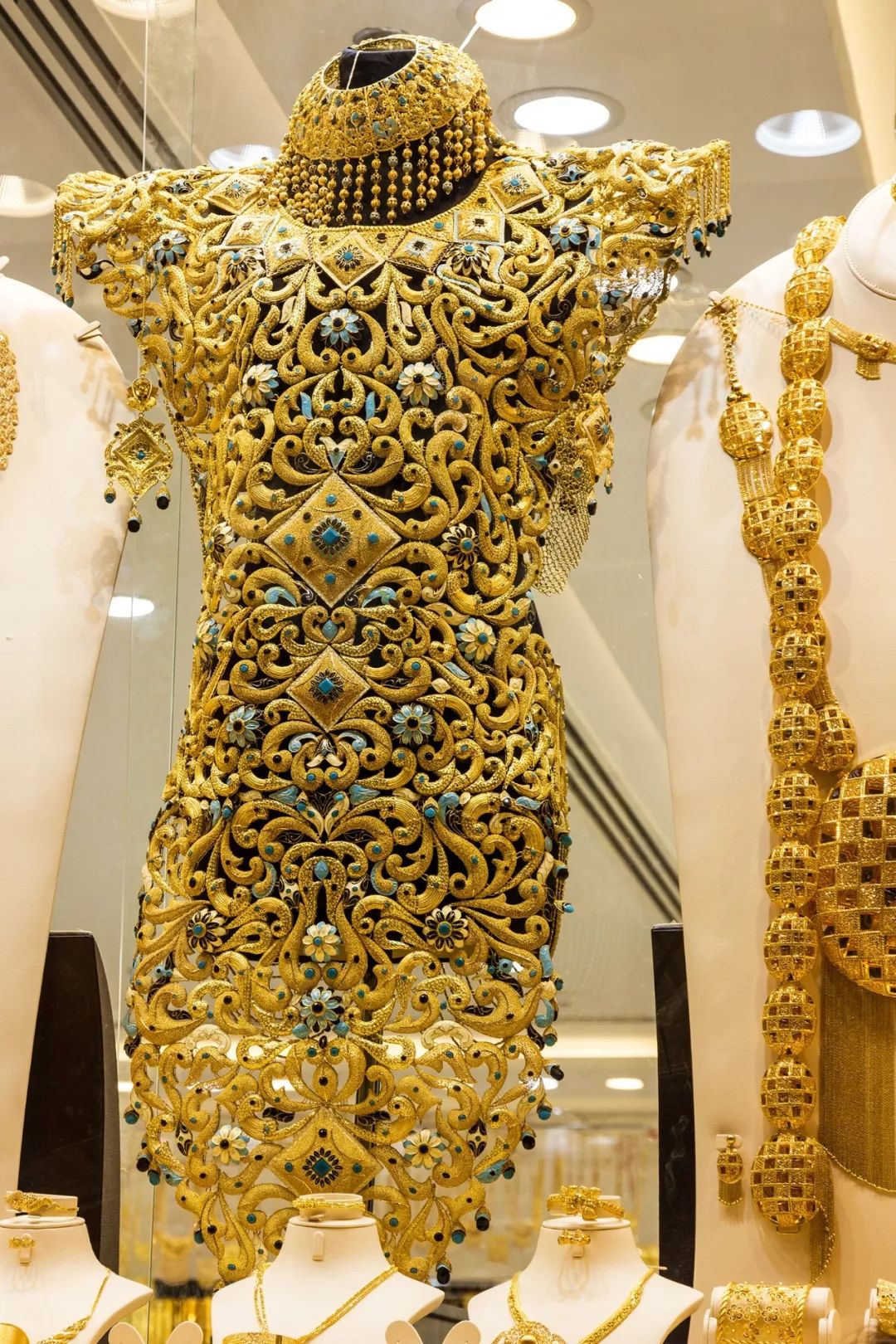 靠捡垃圾成为千亿富豪,靠捡垃圾成为千亿富翁合集