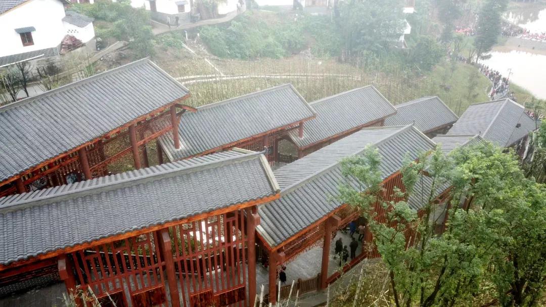 乐山古镇有哪些好吃的 (乐山攻略一日游古镇)