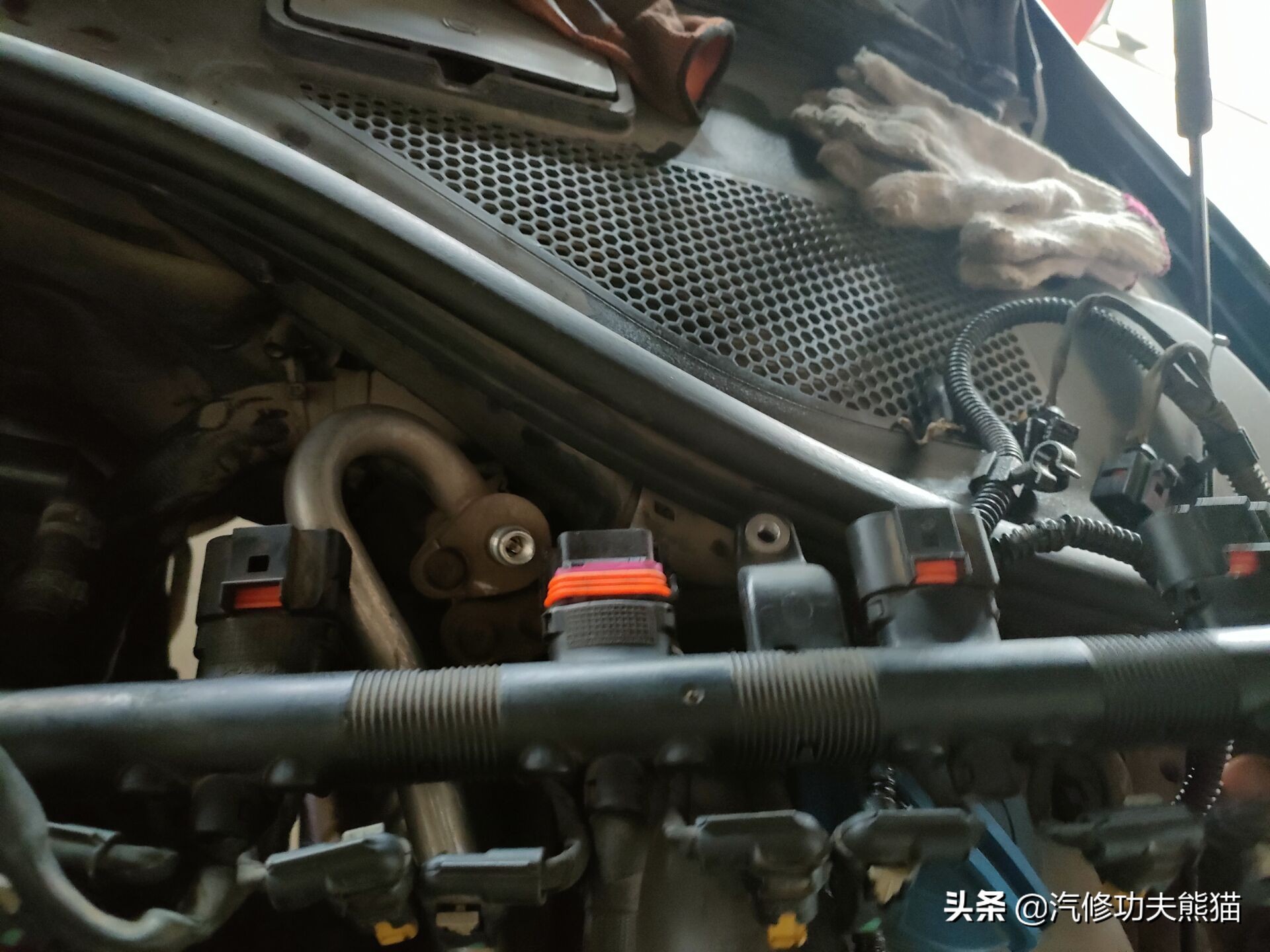 挑战奥迪A6低油耗,2009款奥迪a6l2.0t烧机油严重吗