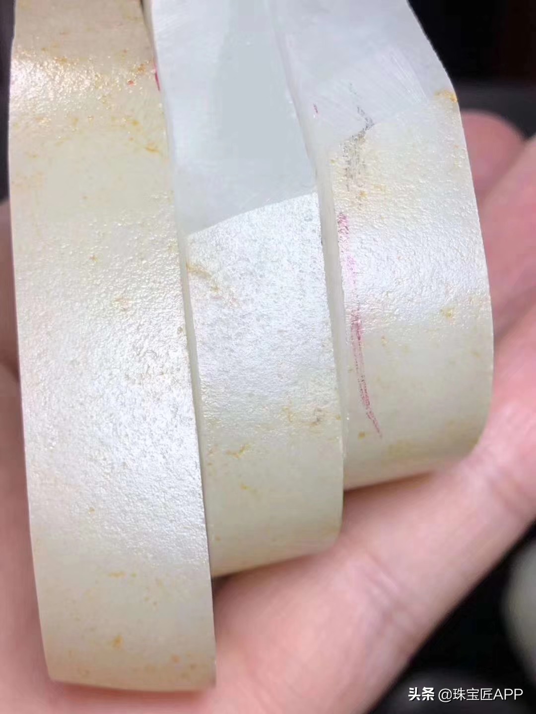 和田玉籽料如何看皮色真假,怎样辨别和田玉籽料真假或皮色