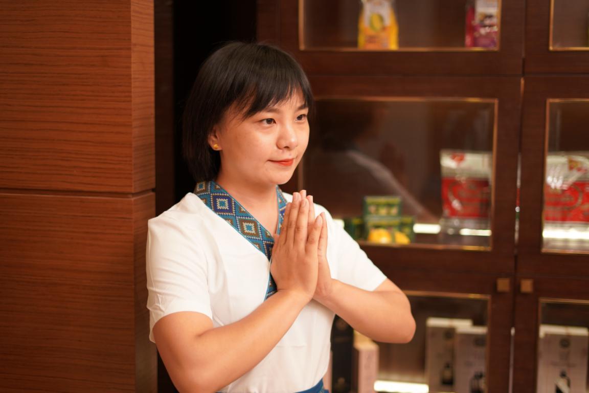 泰国如何给小费合理,在泰国教你如何在酒吧给小费