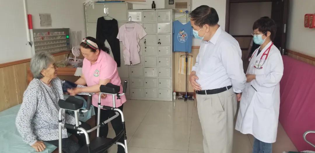 社区一老一小政策实施的建议,一老一小优养驿站