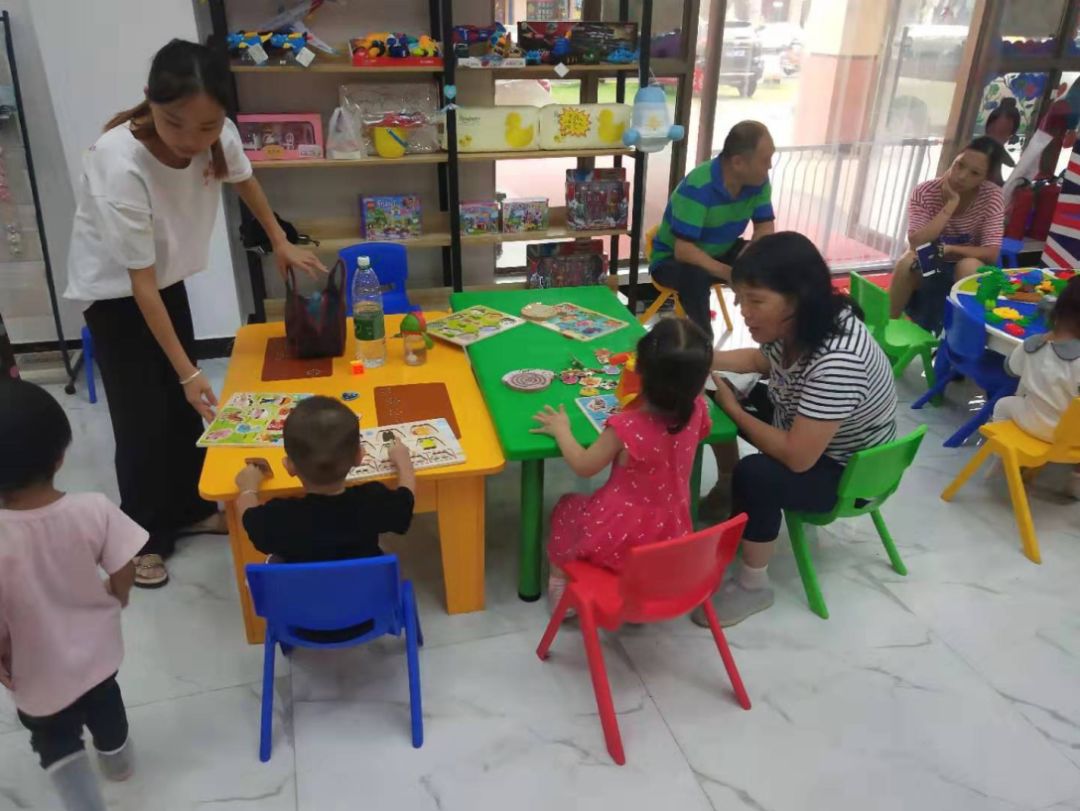 一包烟钱=3套1大1小一票通玩门票~开心哈乐儿童乐园~免费停车3h