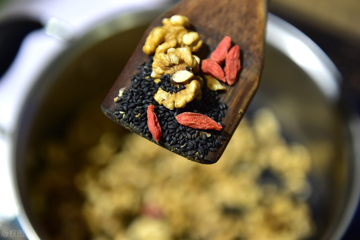 吃阿胶的好处与功效与作用,阿胶的好处与功效与作用