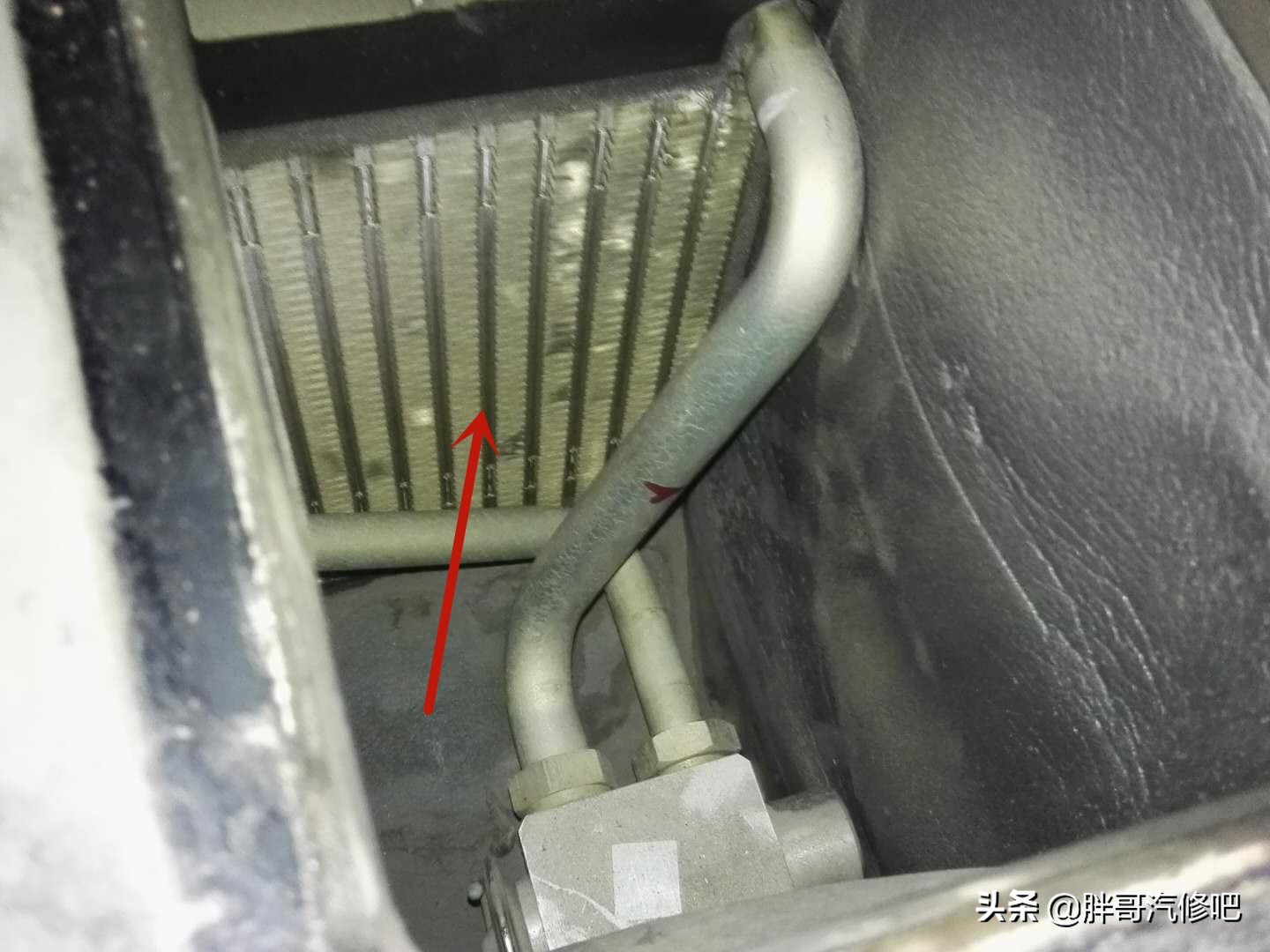 桑塔纳汽车空调不制冷维修,新桑塔纳空调ac灯亮压缩机不制冷