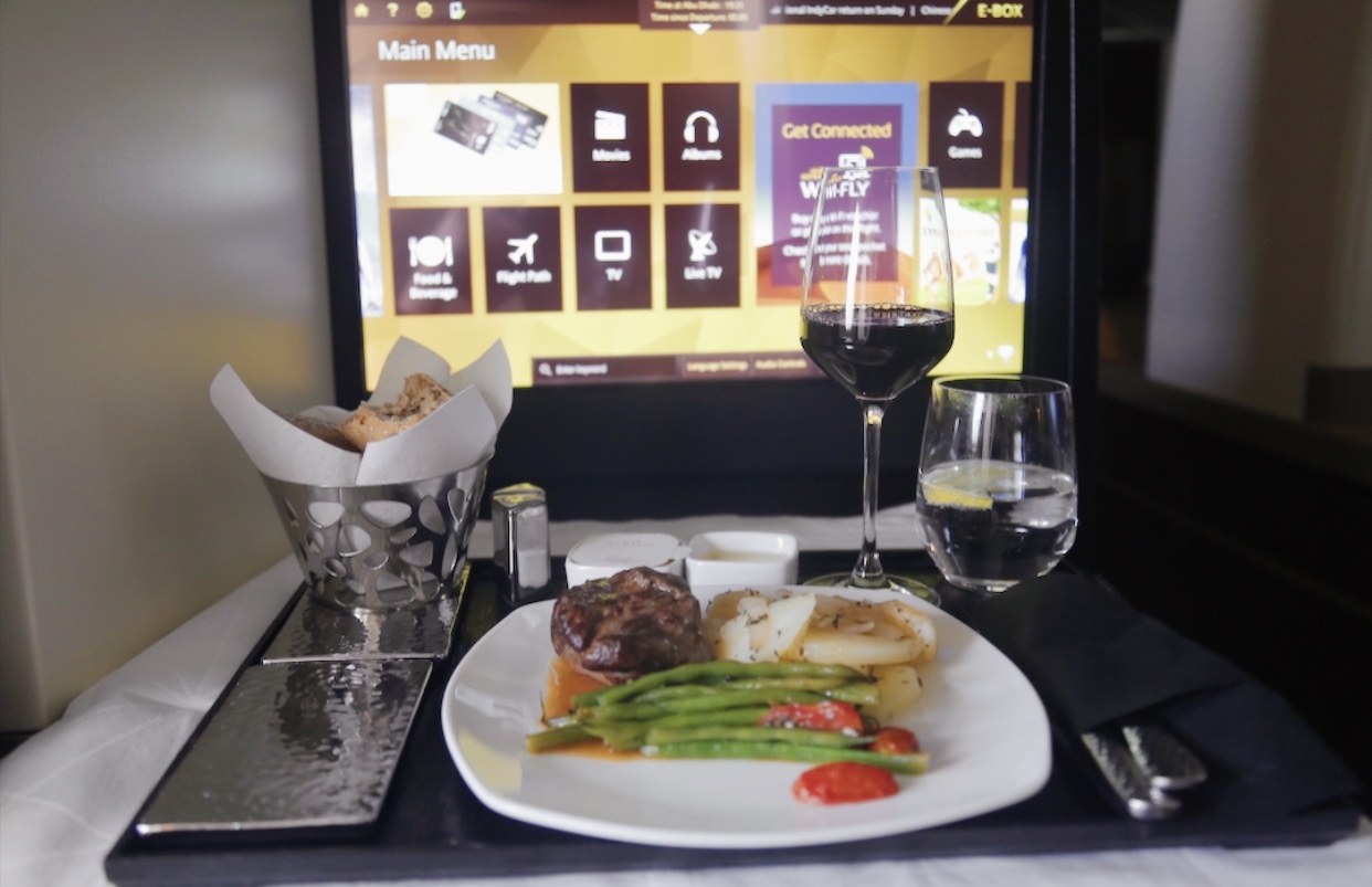 阿提哈德航空a380商务舱,阿提哈德a380头等舱体验