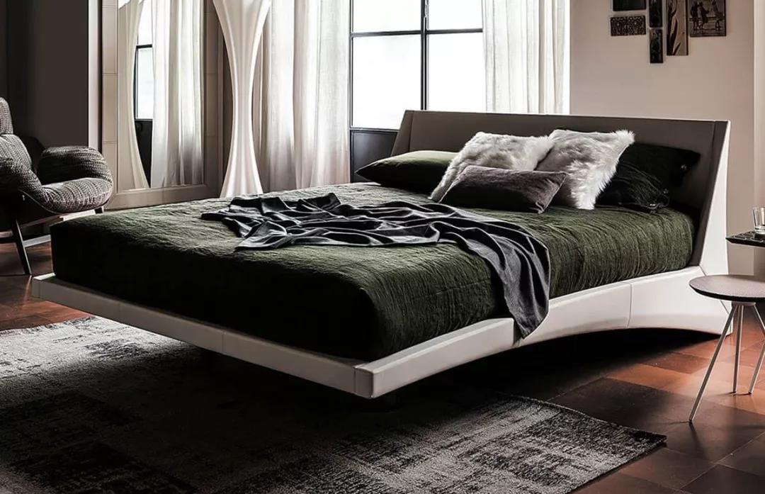 阿玛尼家具明星同款,阿玛尼标志家具