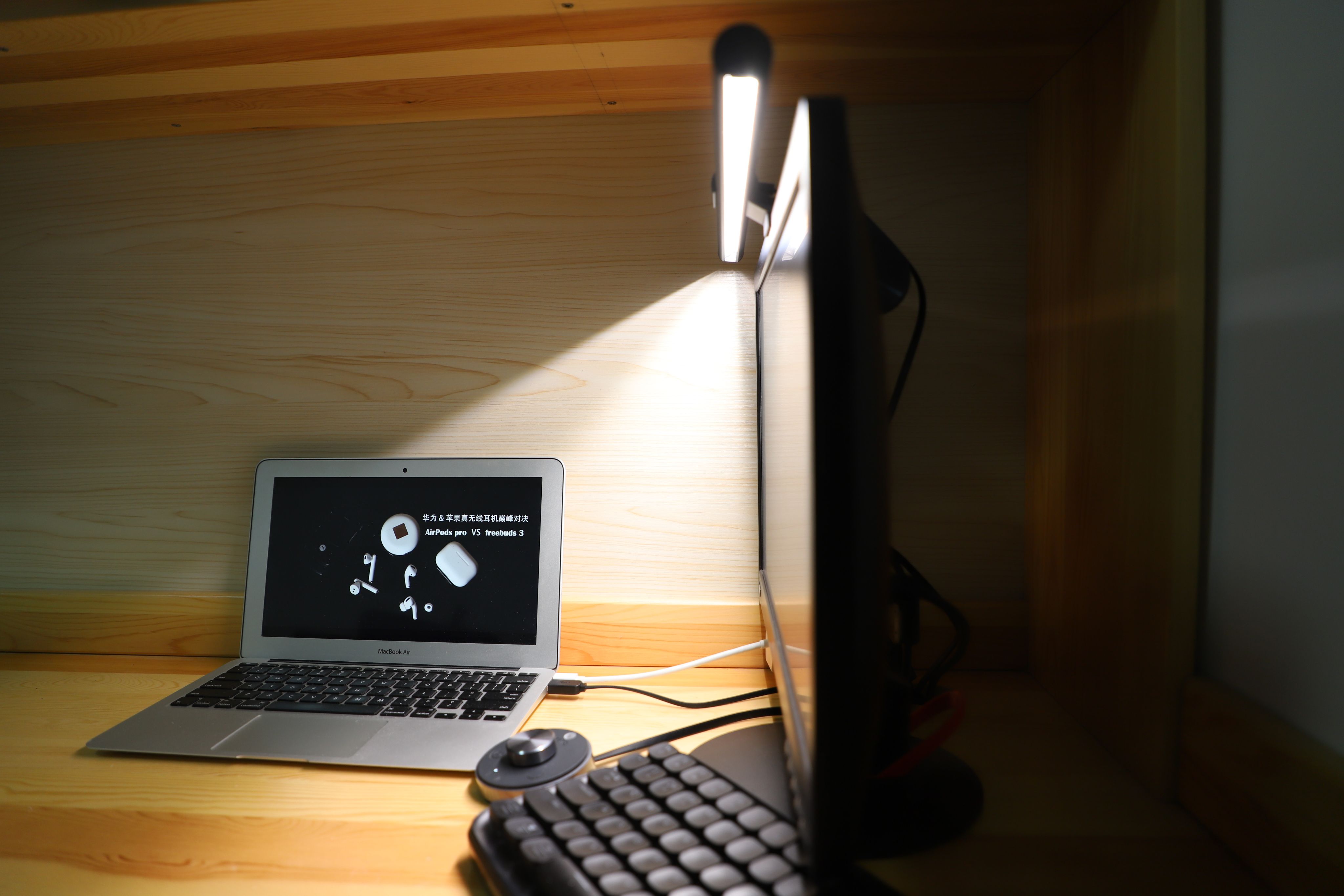 最简单的宅家工作台,在家办公小物件