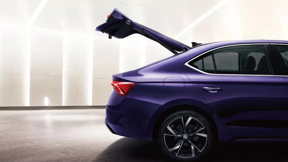 斯柯达明锐pro360全景影像测试,数字化汽车智能化