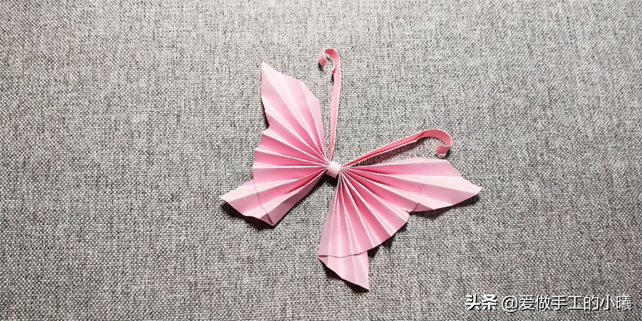 小蝴蝶折纸简单教程,小蝴蝶的折纸方法非常简单