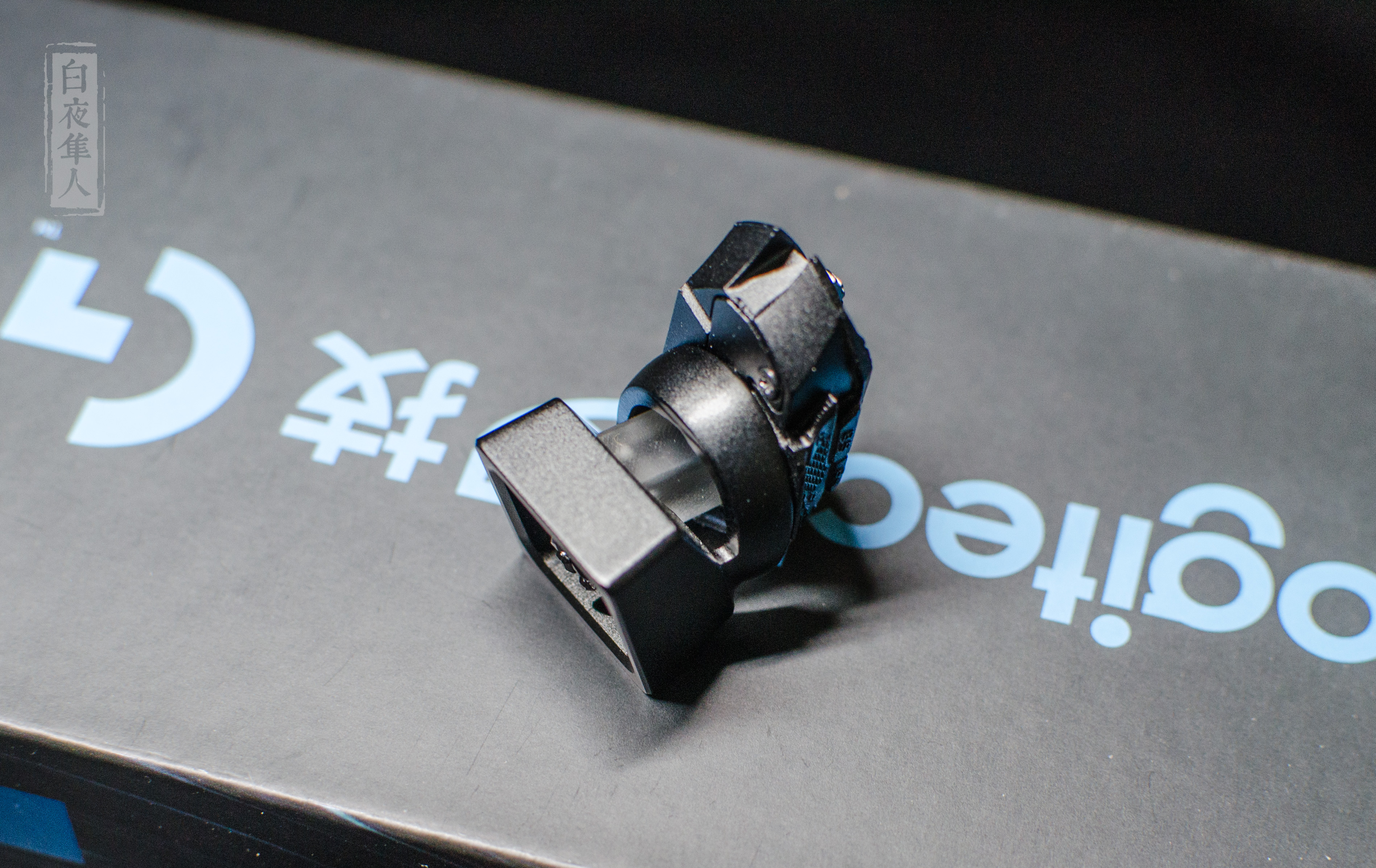 罗技g502lightspeedg502创世者双模式,罗技g502无线版怎样