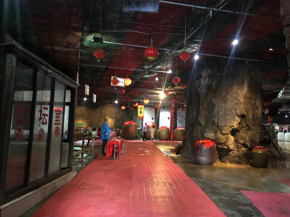 四大天然藏酒洞,西山藏酒洞