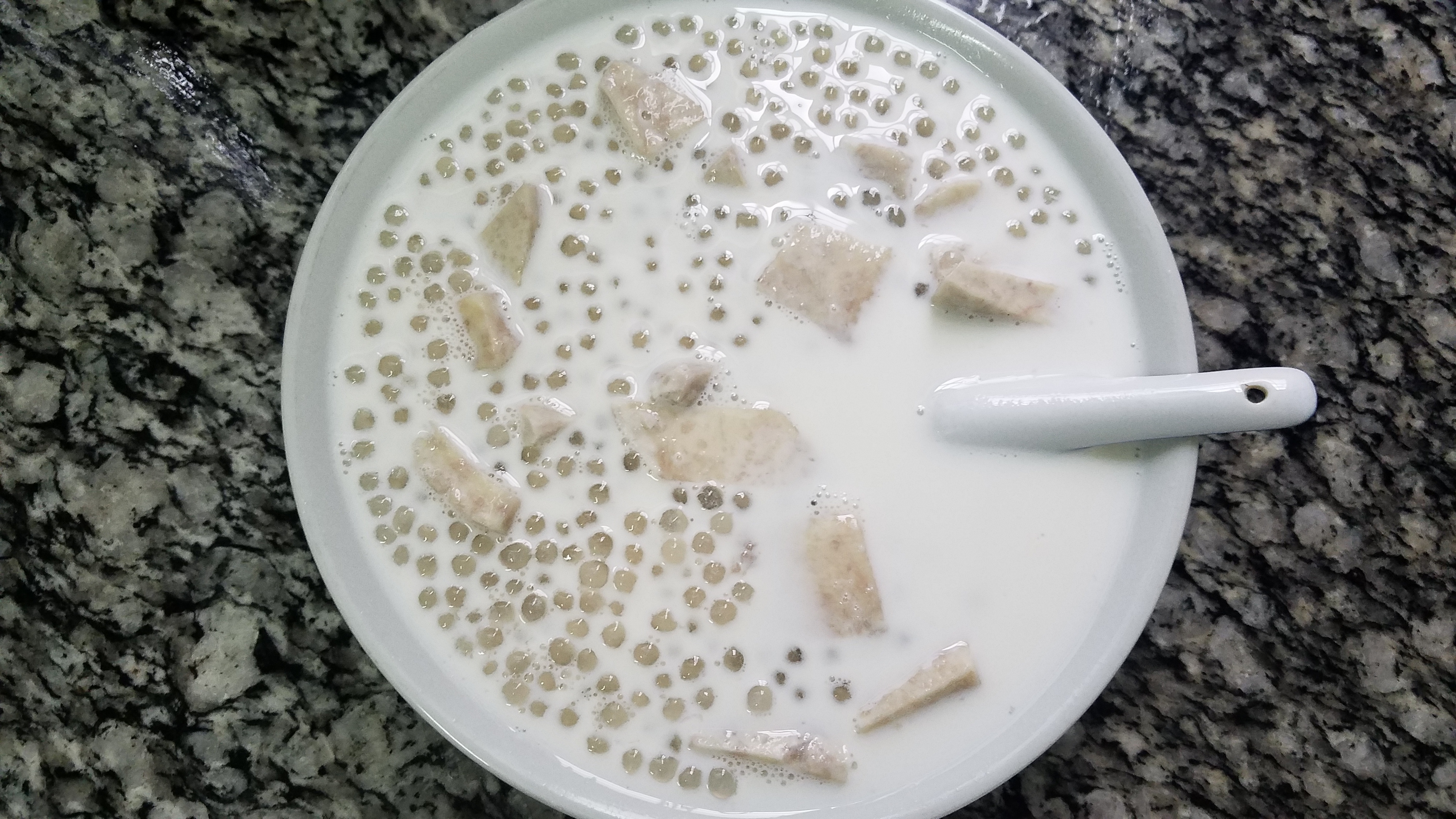 西米露香芋糖水简单做法,香芋西米露糖水的制作方法