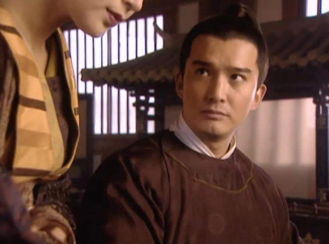 武则天年过76，仍与两位美貌男宠花天酒地，8年后才发现她真高明