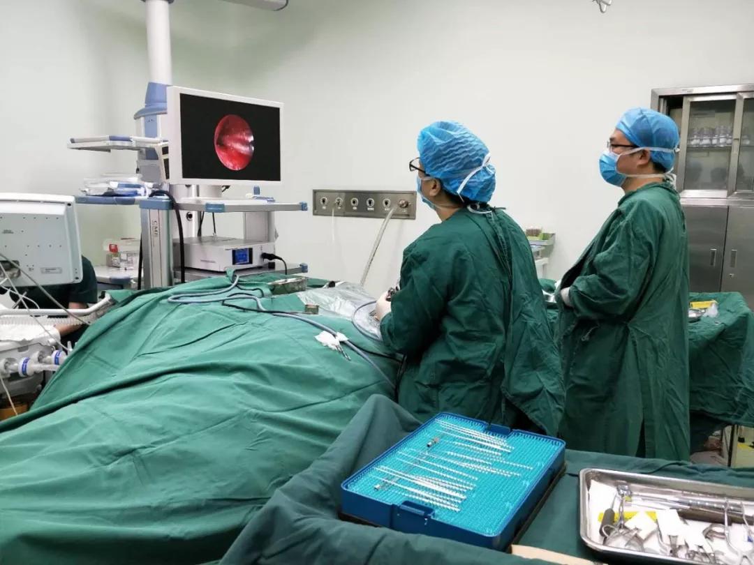 耳朵流脓听力下降耳鸣,耳朵反复流脓听力下降需要手术吗