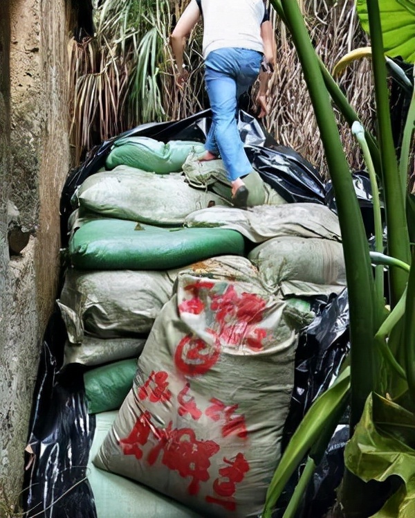 小县城垄断暴利行业,小县城造假烟