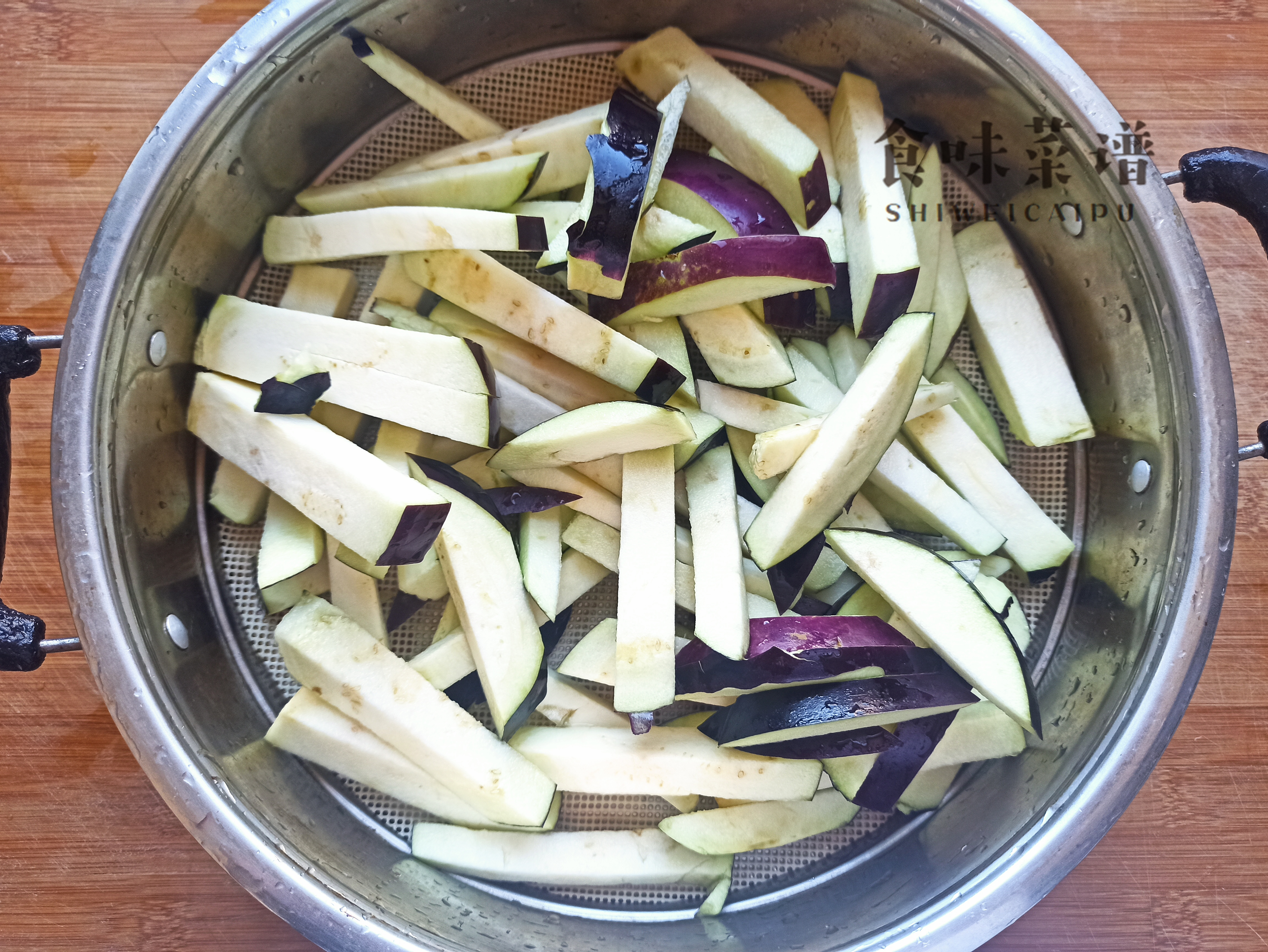 蒸茄子不变色的做法窍门,茄子要蒸多少时间才好吃