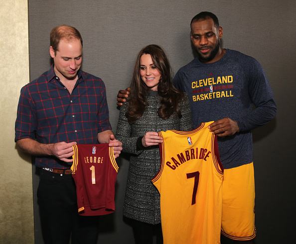 为什么英国还保留着英国皇室呢,英国王室为什么能延续千年