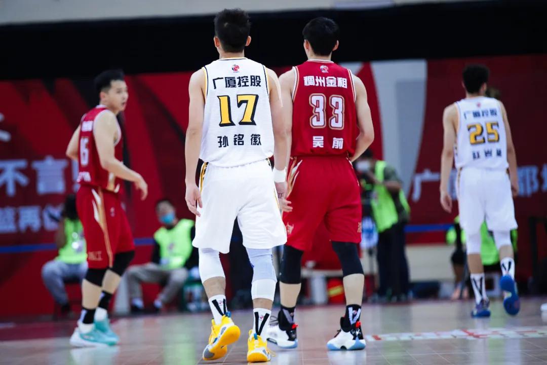 李宁驭帅13高帮球鞋测评,李宁音速9和驭帅13哪个好