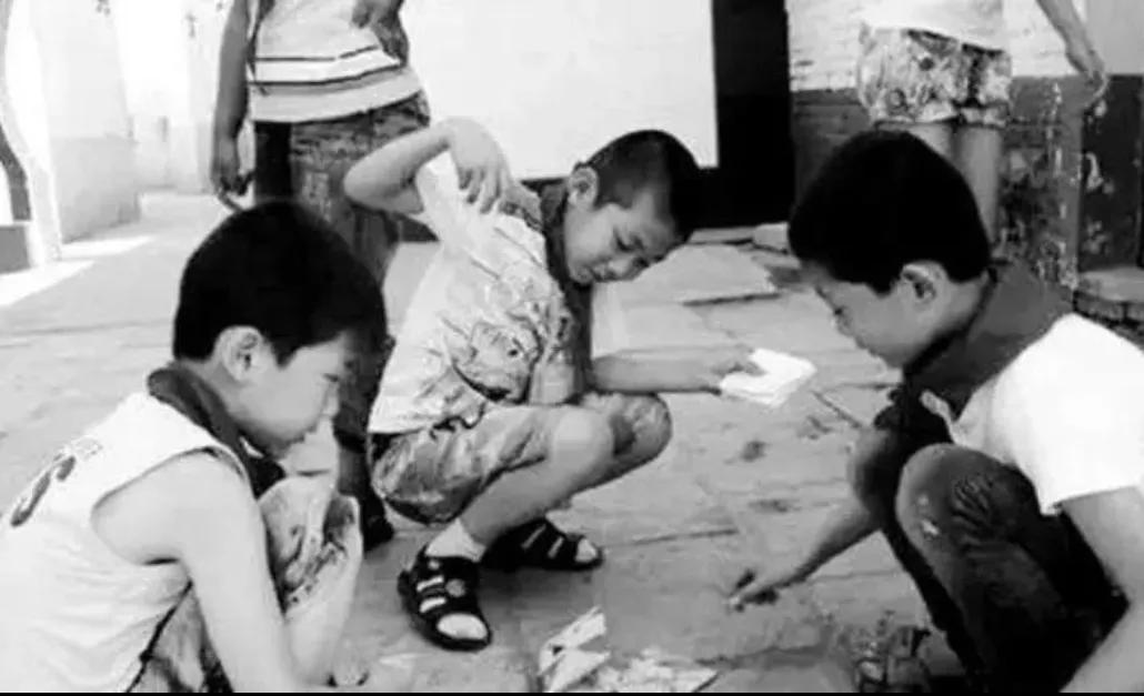 70后童年玩游戏的回忆完整版视频,70后80后童年经典游戏回忆