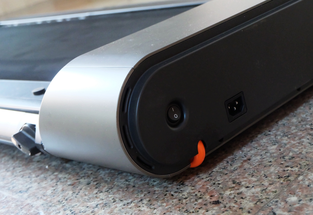 金史密斯r1和r2跑步机哪个好,金史密斯r1跑步机能折叠多少次