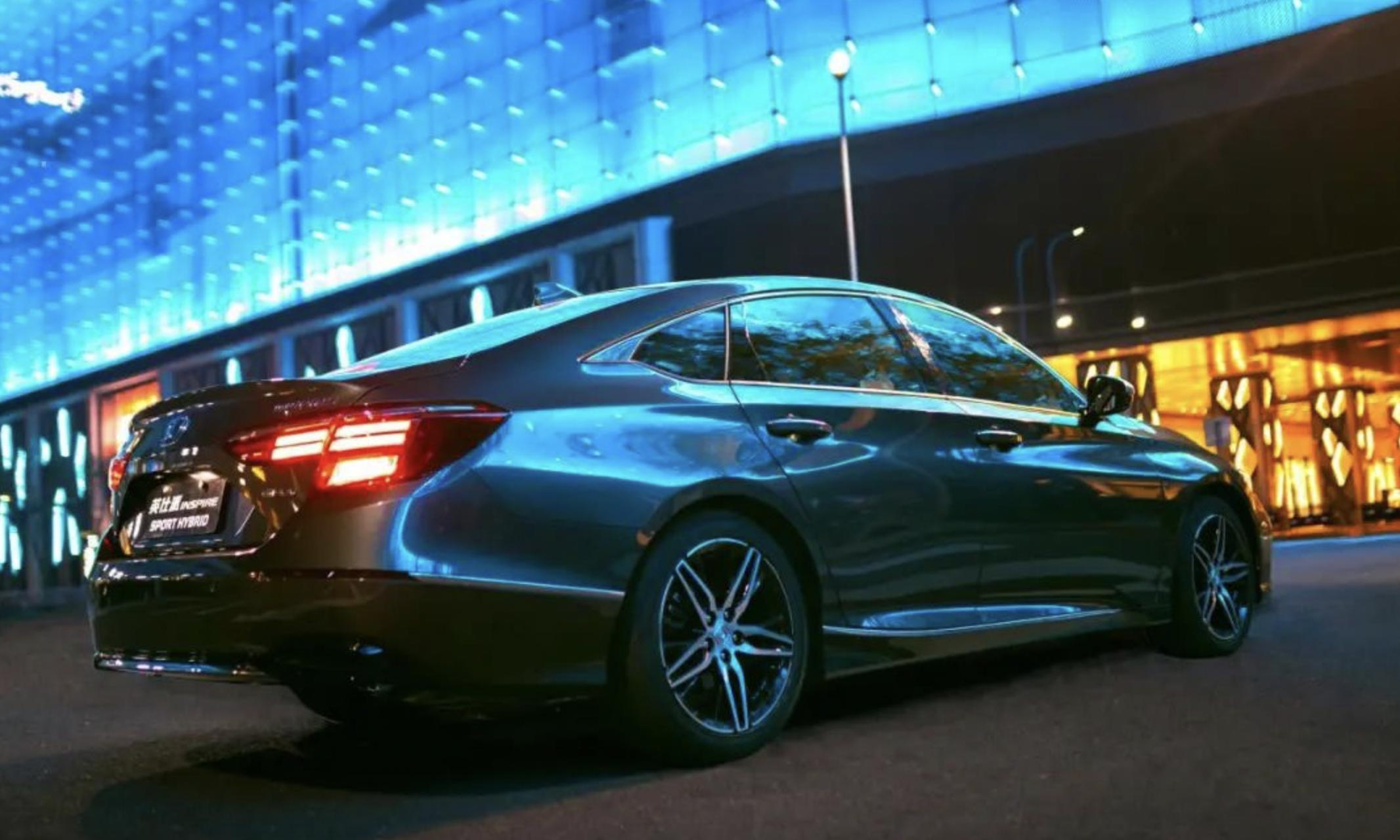 雅阁和英仕派phev哪个好,雅阁精英版对标英仕派