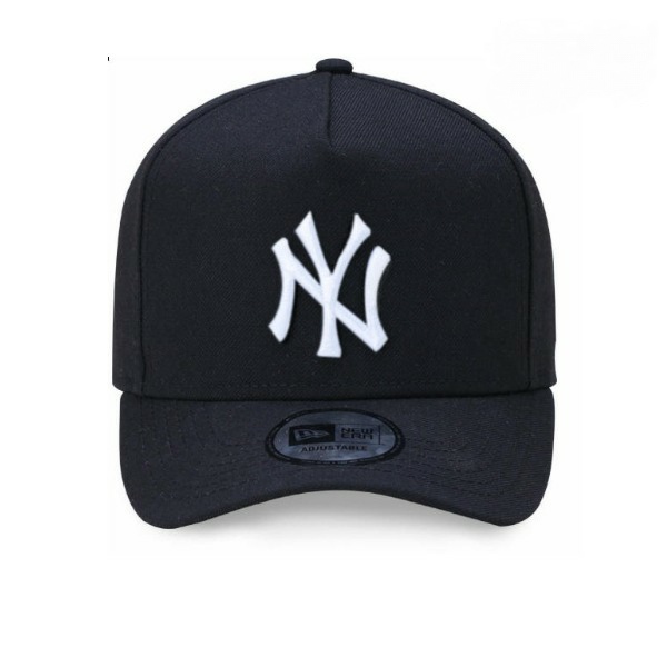 随处可见的“潮流”来袭——NY帽、北面棉服、UGG雪地靴