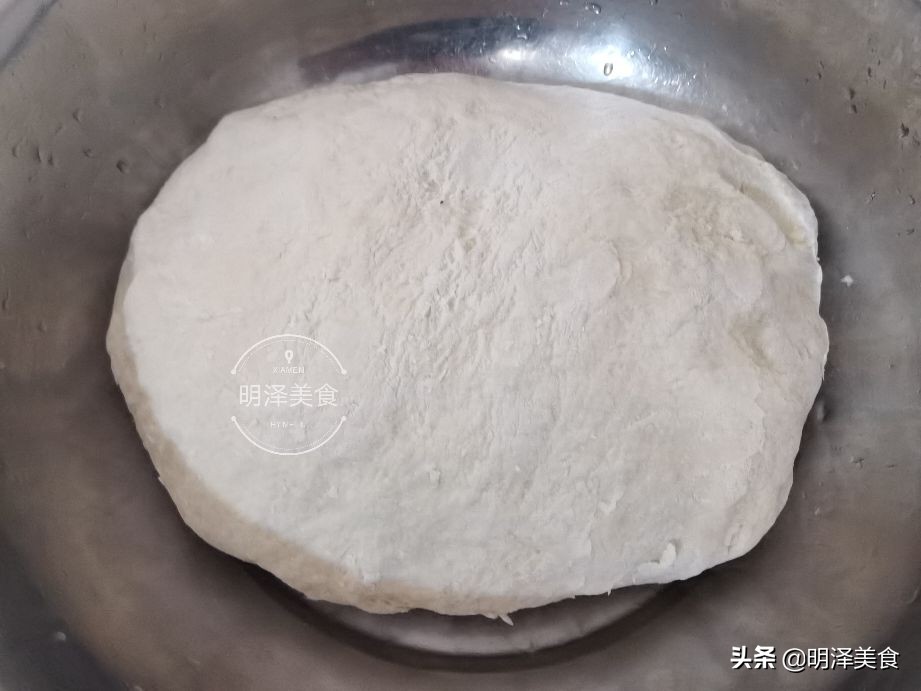 水碱馒头或开花馒头做法,怎样蒸开花大碱馒头