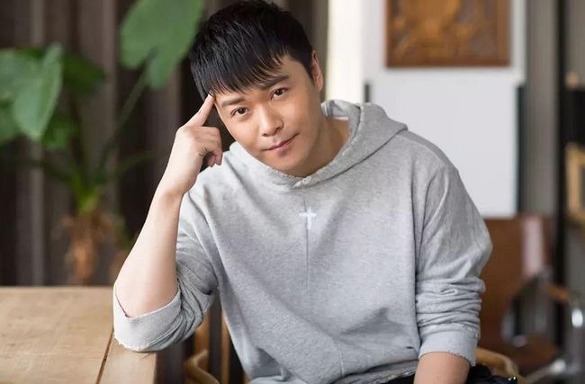 《球状闪电》将拍电影电视剧，热巴张艺兴，赵丽颖邓伦将是主角