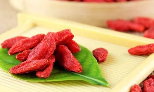 儿童保护眼睛中药,孩子眼干眨眼吃什么中药