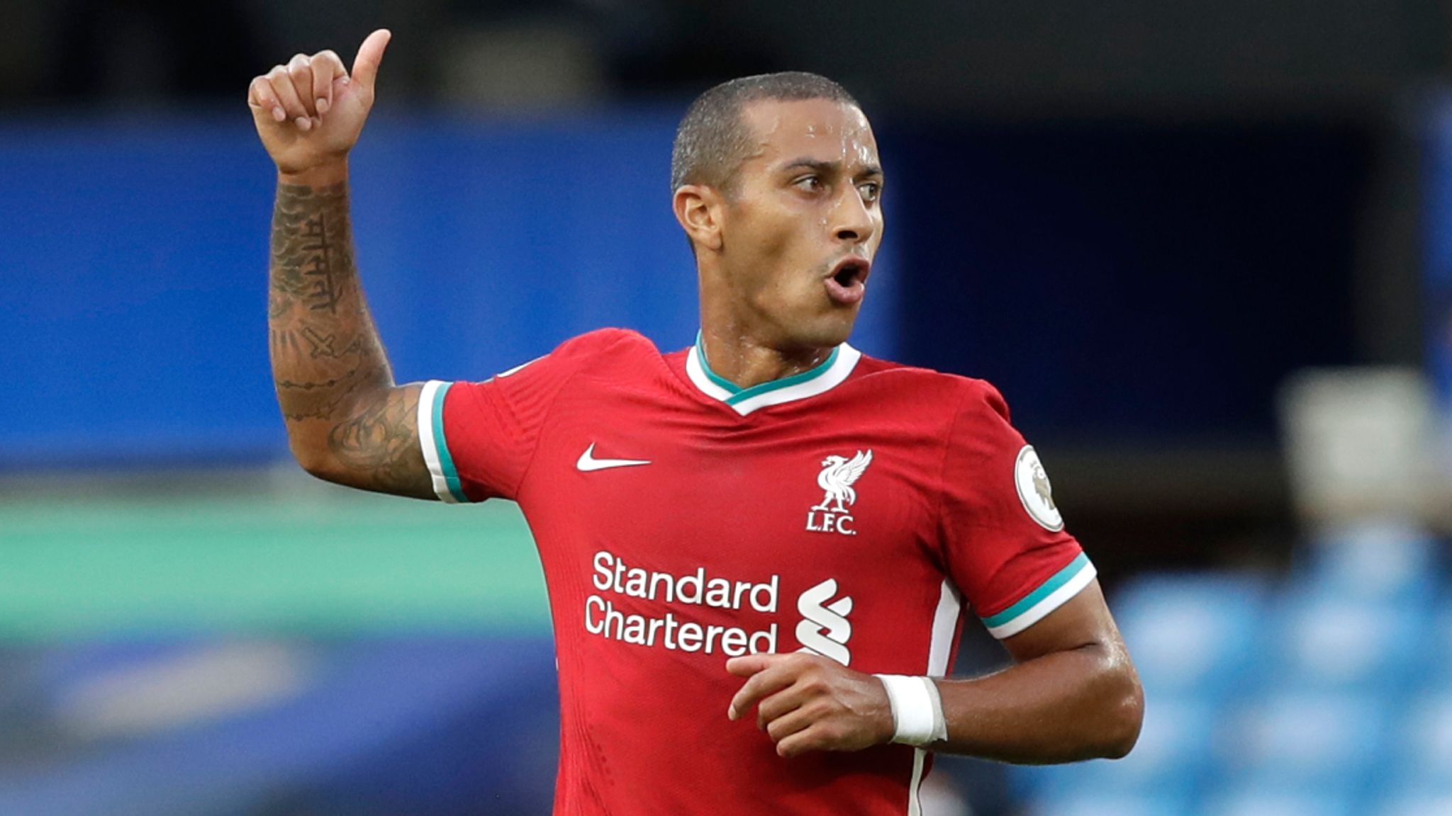 足球历史十大巨星排名梅西,梅西获得四次世界最佳中场排第几