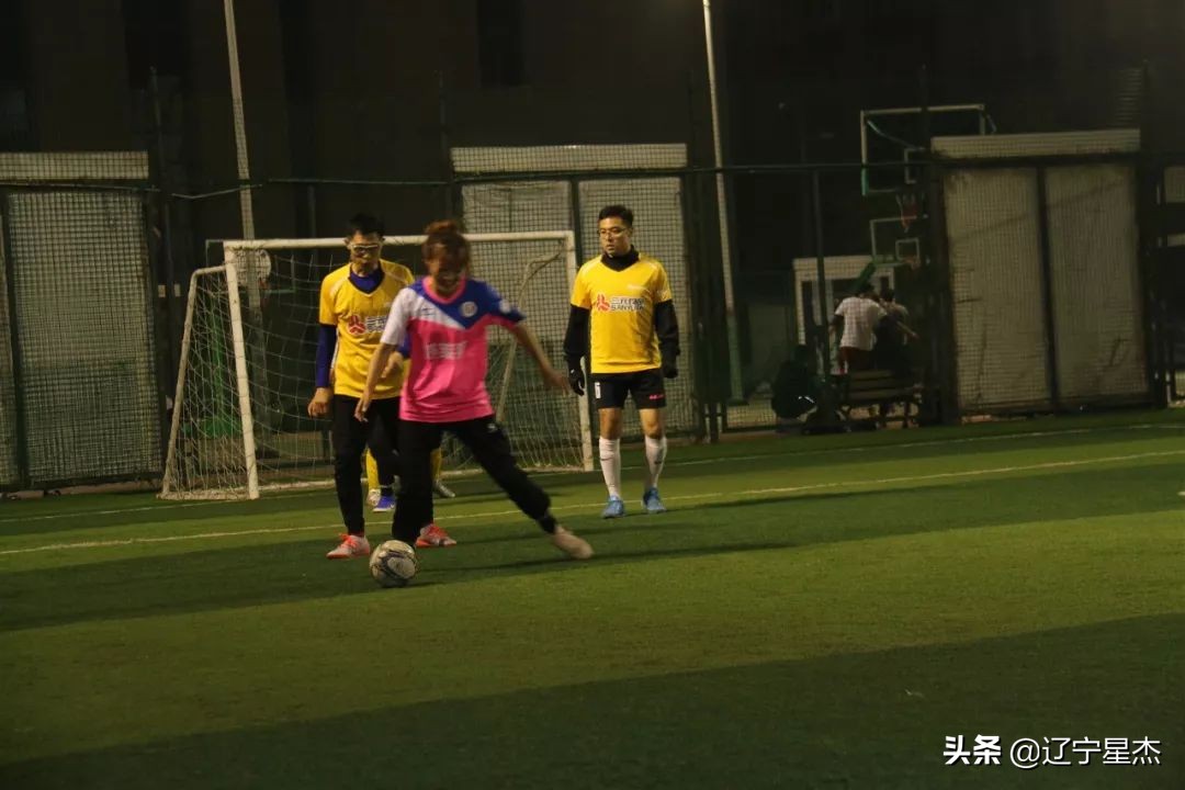 战报足球比赛,足球体育战报