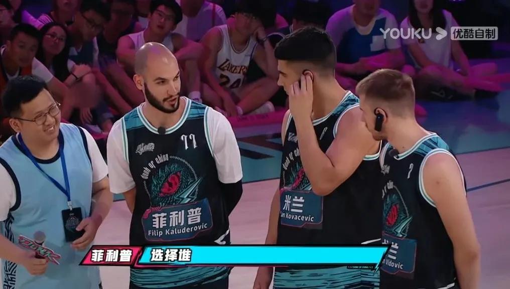 库里连续三次盖帽马布里,曹岩盖帽马布里2012