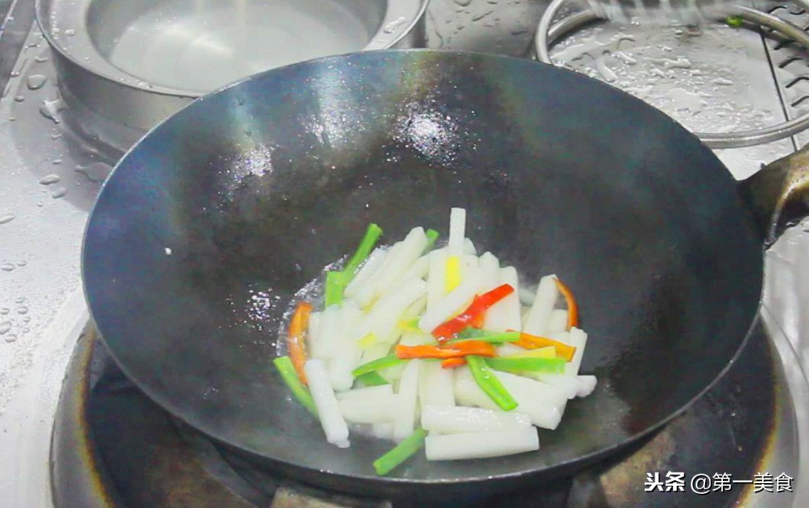 清炒山药怎么让山药不发黑,怎样清炒山药既白又清脆