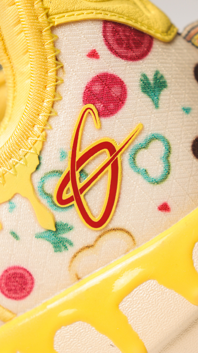 海沃德2有黑金配色吗,安踏海沃德2照片