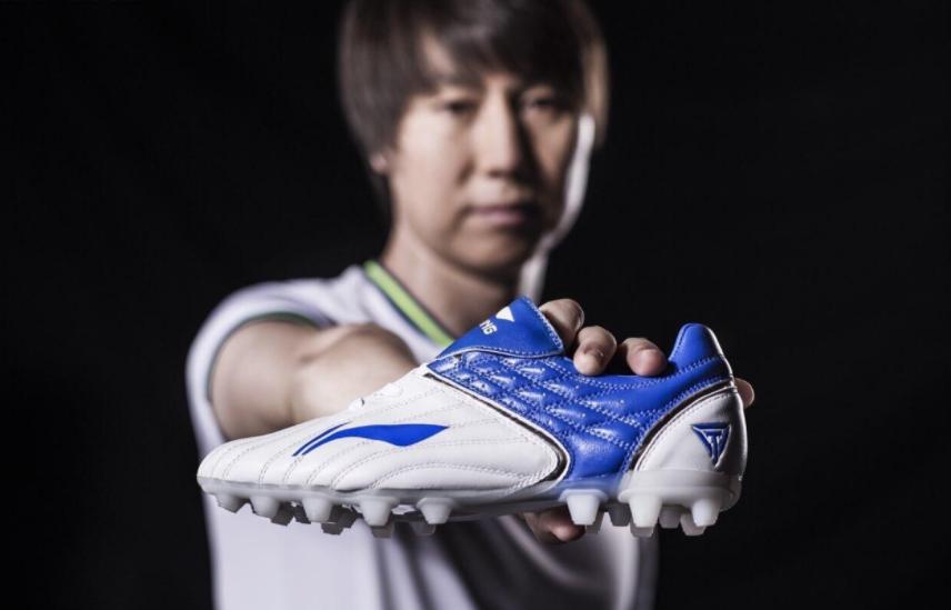 不买耐克,和阿迪耐克一样好的国产鞋