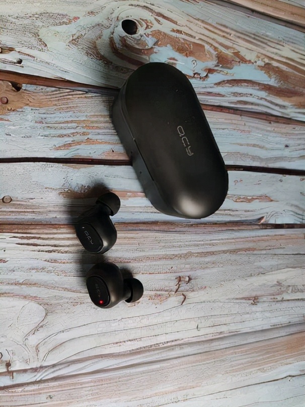 2019蓝牙耳机测评排名,国产蓝牙耳机排行榜前十名测评