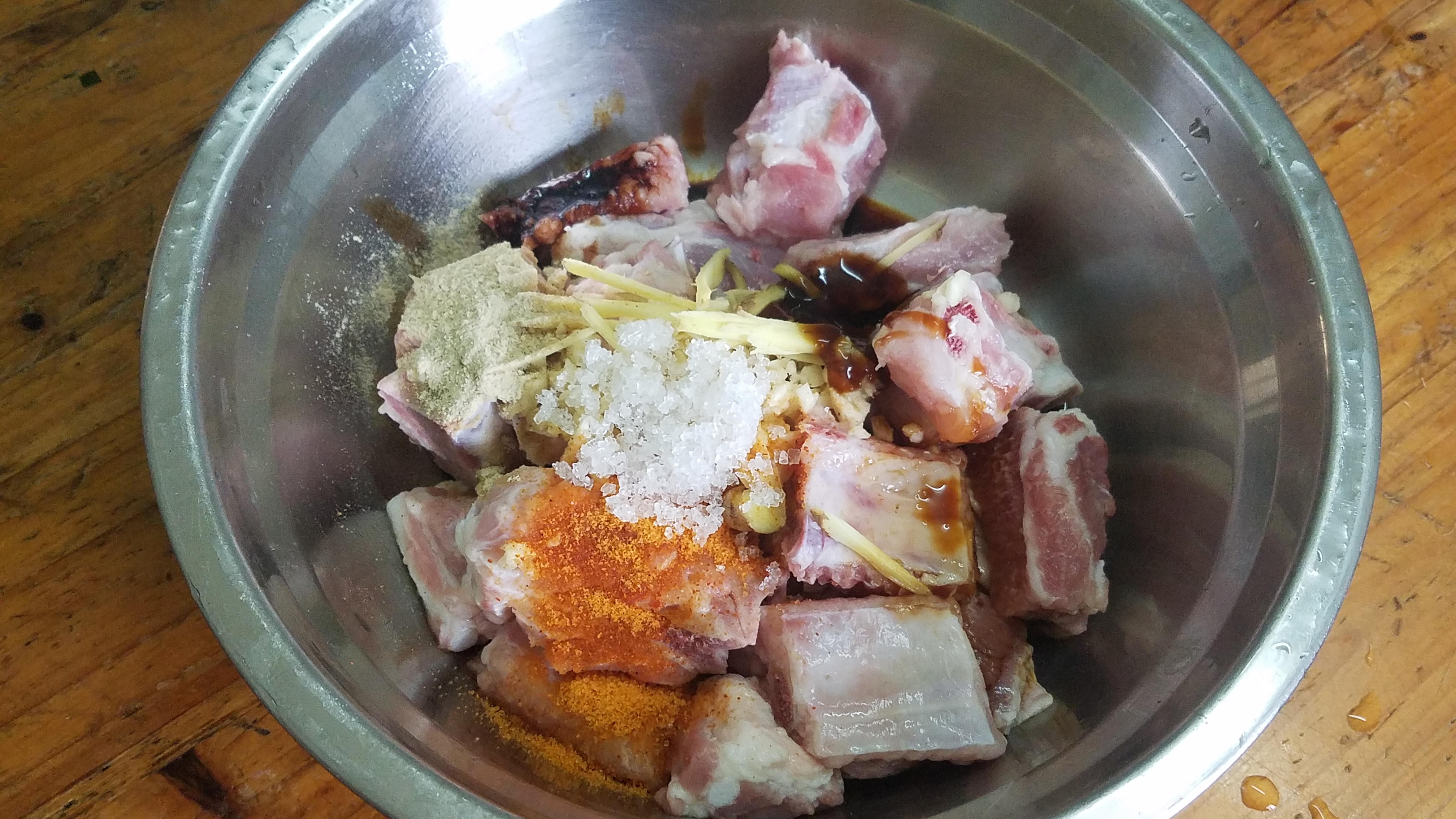 大锅菜椒盐排骨正宗做法,懒人菜椒盐排骨