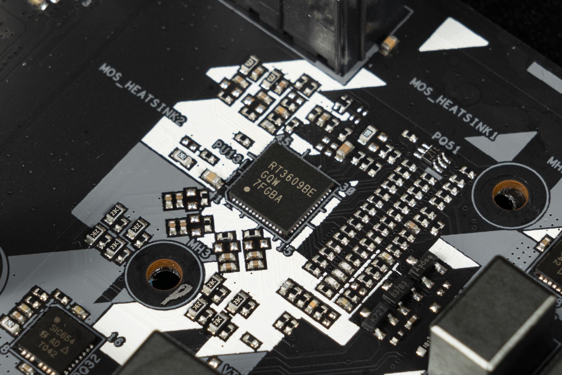 华擎b550m钢铁传奇评测,华擎b560m-hdv-ar2.0配10代i5