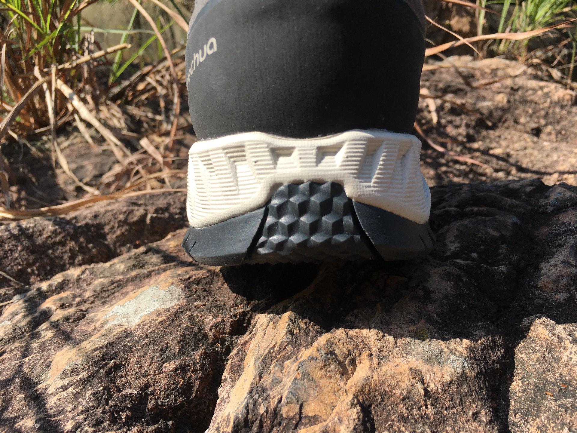 遨游仕t450对比迪卡侬mh500登山鞋,迪卡侬登山鞋性价比怎么样