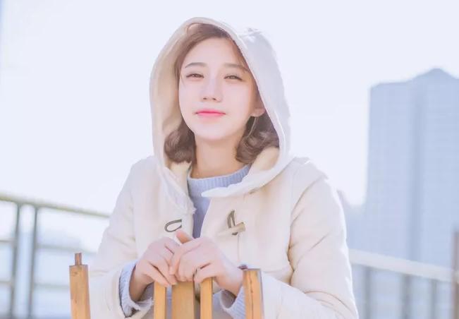 不挑肤色的大牌口红色号,炎炎夏日烈焰红唇