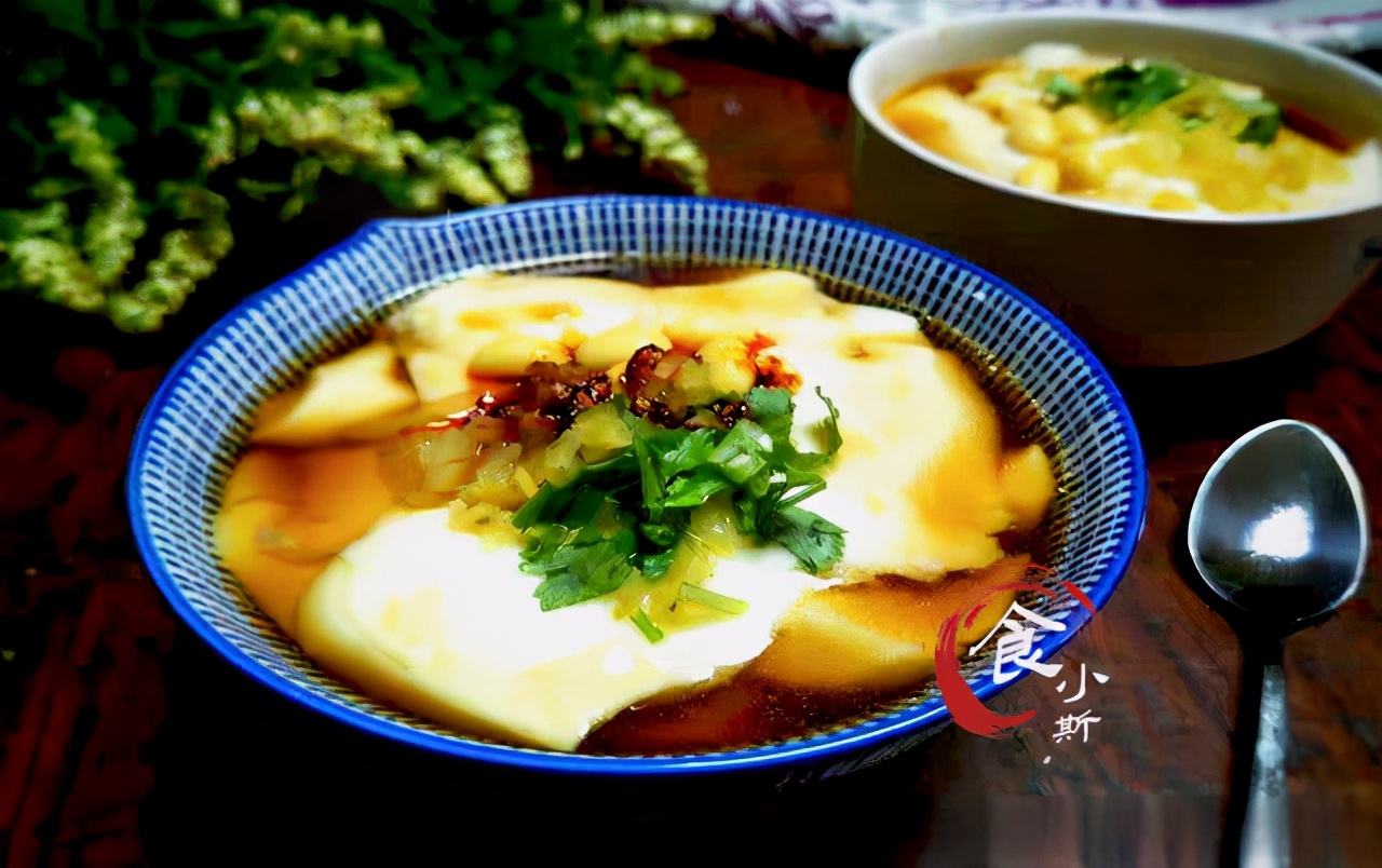 自制的豆腐脑美味可口,自制豆腐脑简单易学零失败