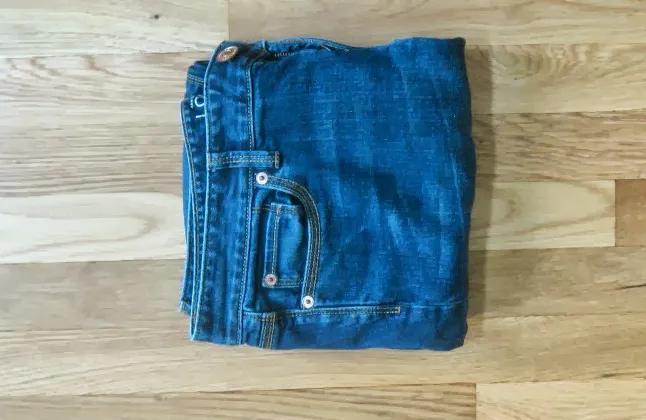 宝宝巴士教小朋友叠衣服,教宝宝叠衣服英语教案