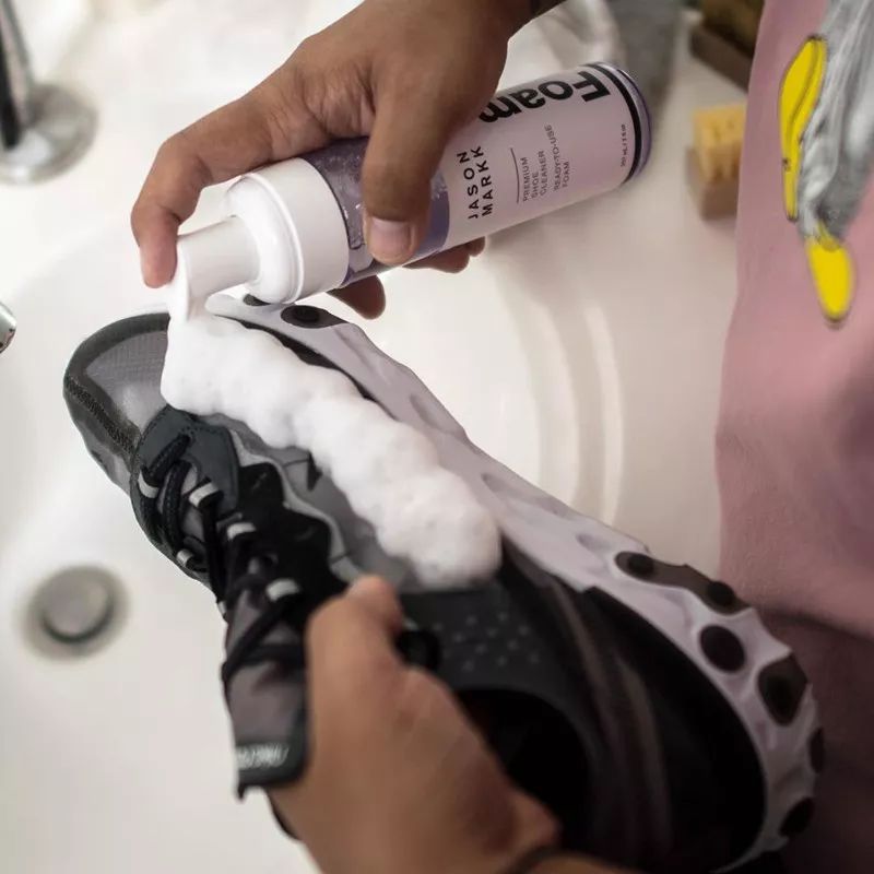 球鞋表面脏了怎么清理,球鞋脏了怎么修复