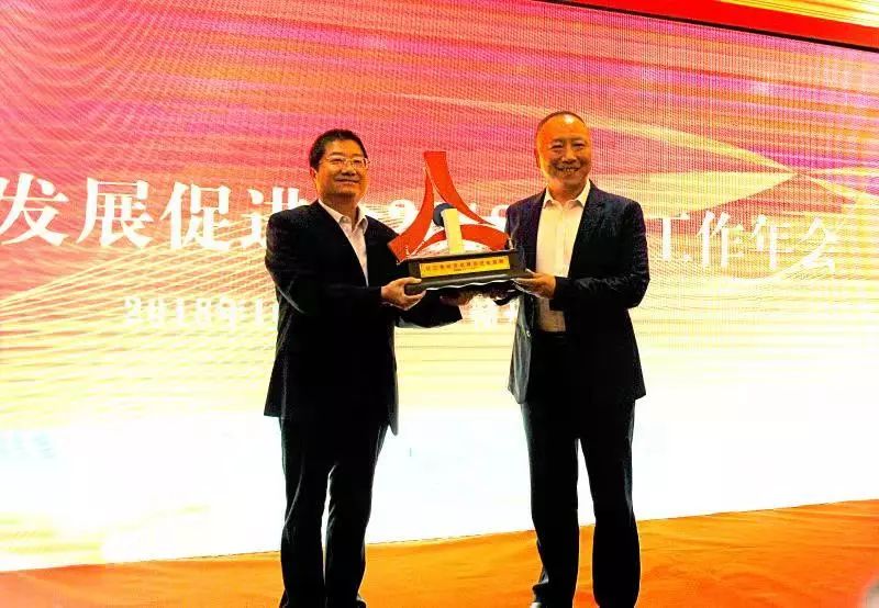 赣湘鄂三省协调发展,湘赣鄂三省主要领导座谈会