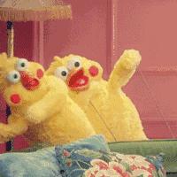 隆胸后假体外溢,隆胸后躺下来都是挺的吗