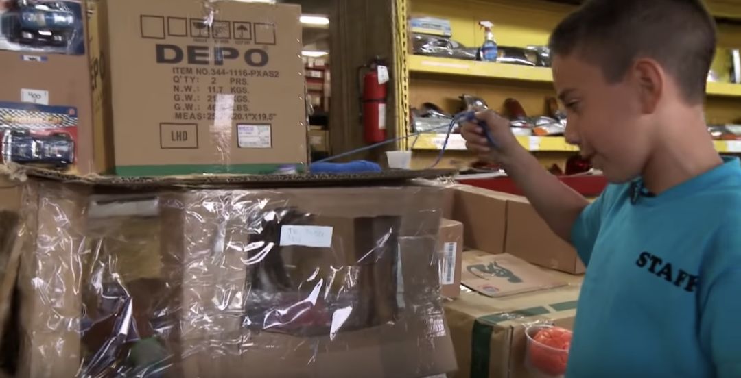 九岁的他用废纸箱建了个游乐场，结果全洛杉矶的人都来了……