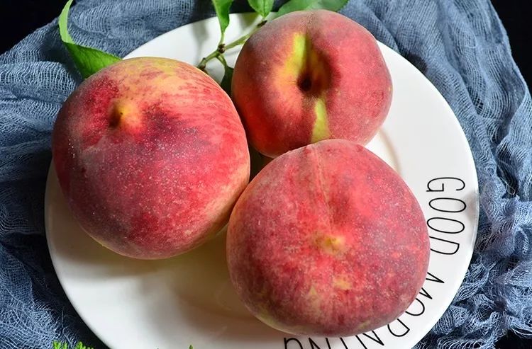 金秋红蜜桃打破吉尼斯世界纪录,金秋红蜜吉尼斯世界纪录